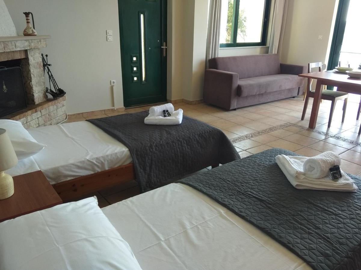 Marmari Megali Ammos Oasis Apartment & Studio Agia Marina  Exteriör bild